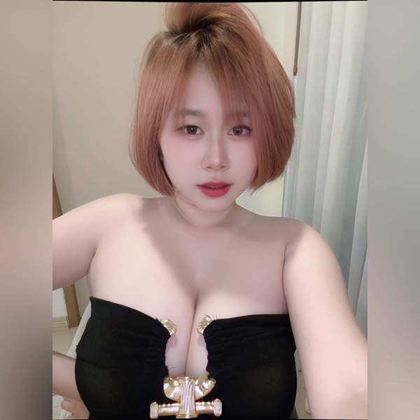 Fah Siriyakorn 1
